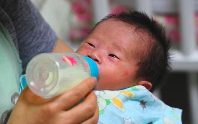 Nestlé accusata di aver messo a rischio la salute dei bambini in Africa